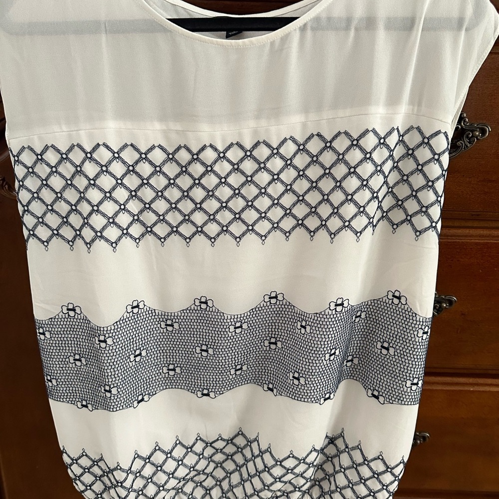 Ann Taylor Elegant women’s blouse. - Picture 1 of 8